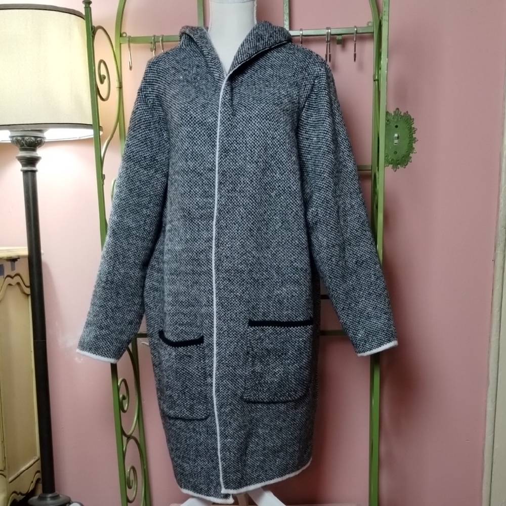 SHEIN Black and White Hooded Teddy Jacket